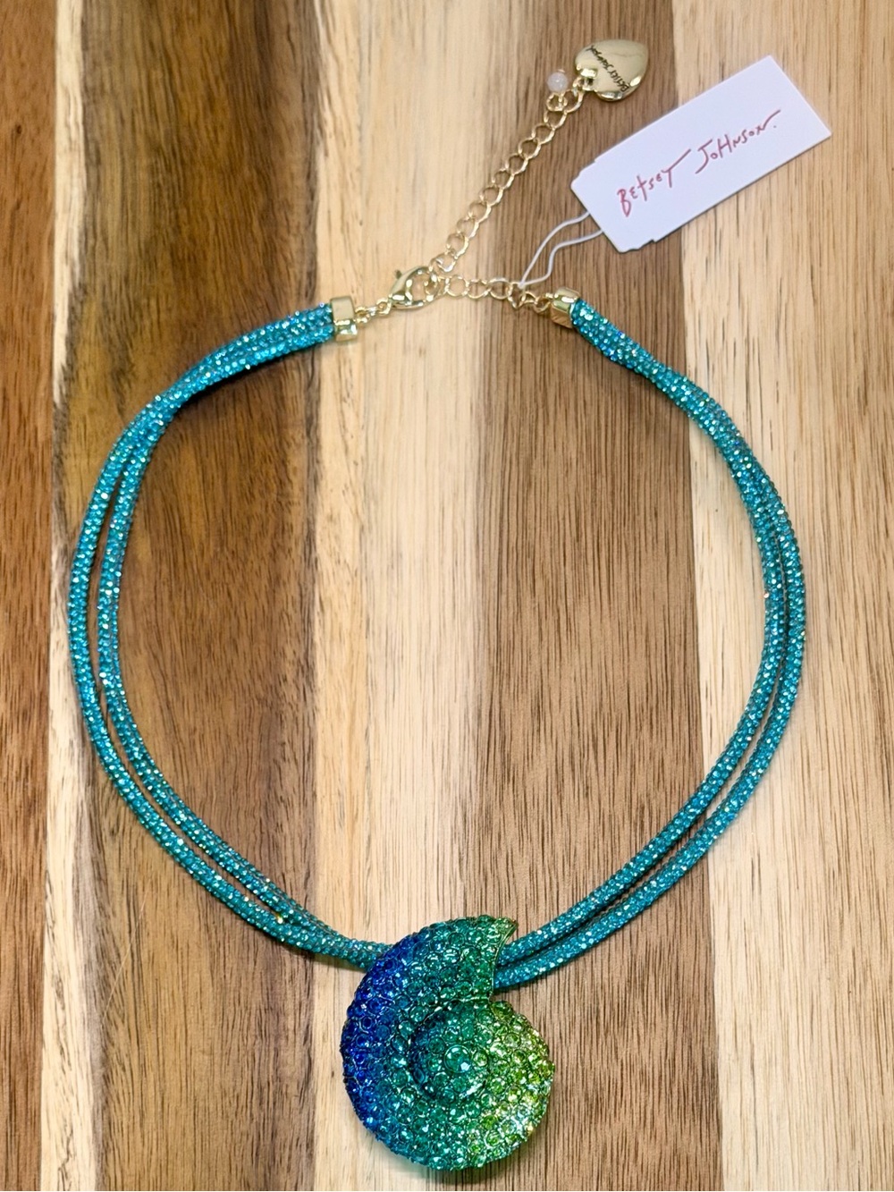 Betsey Johnson Mermaid Jewels Shell Pendant Necklace Blue Green Kitschy Glam NWT